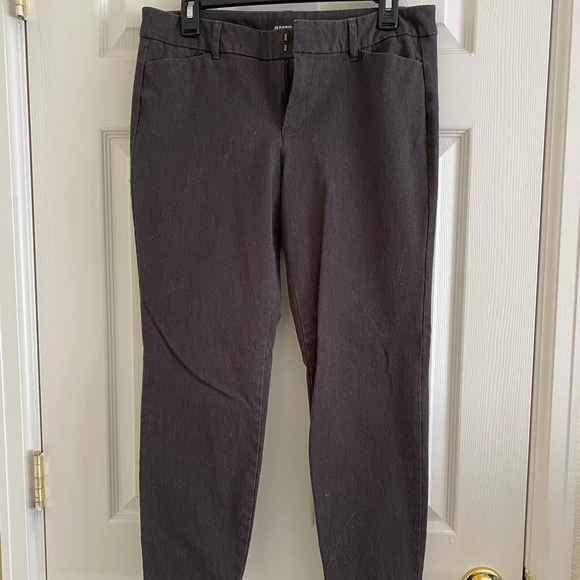 Dress pants/jeggings - Picture 2 of 5